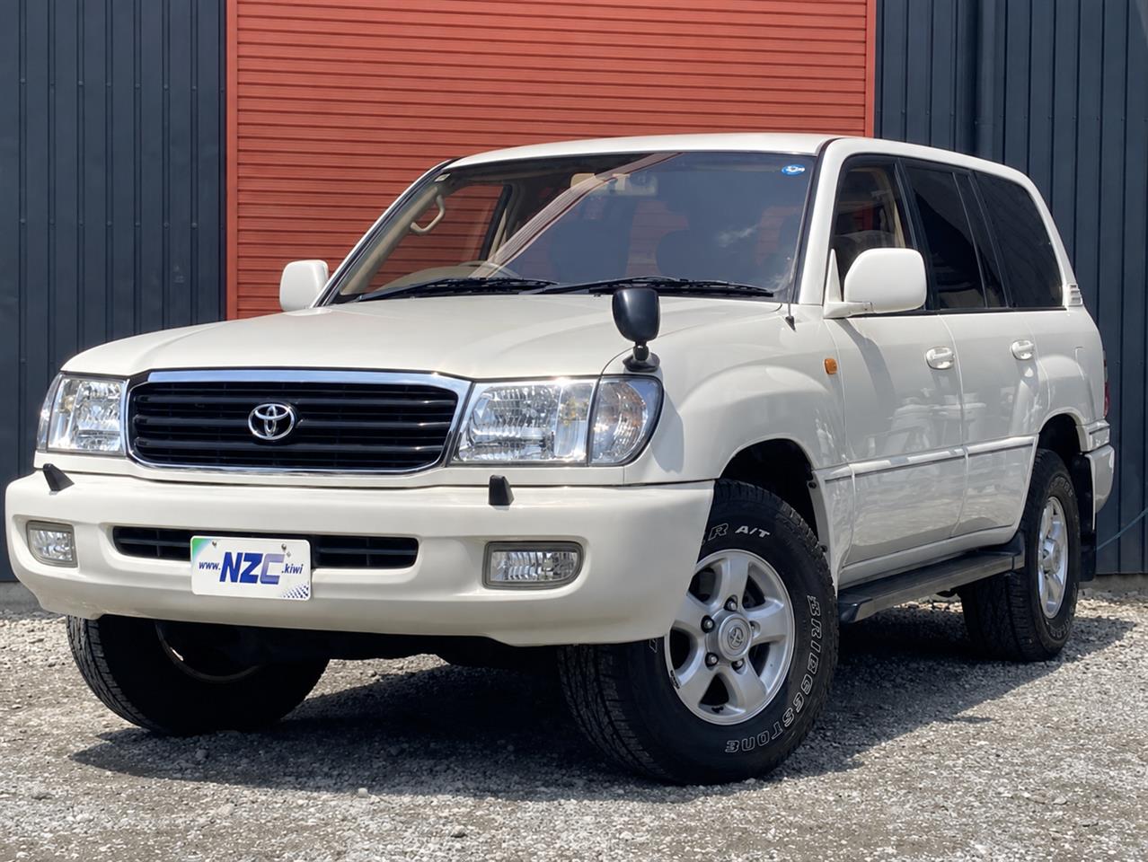 NZC 2002 Toyota LAND CRUISER just arrived to Auckland