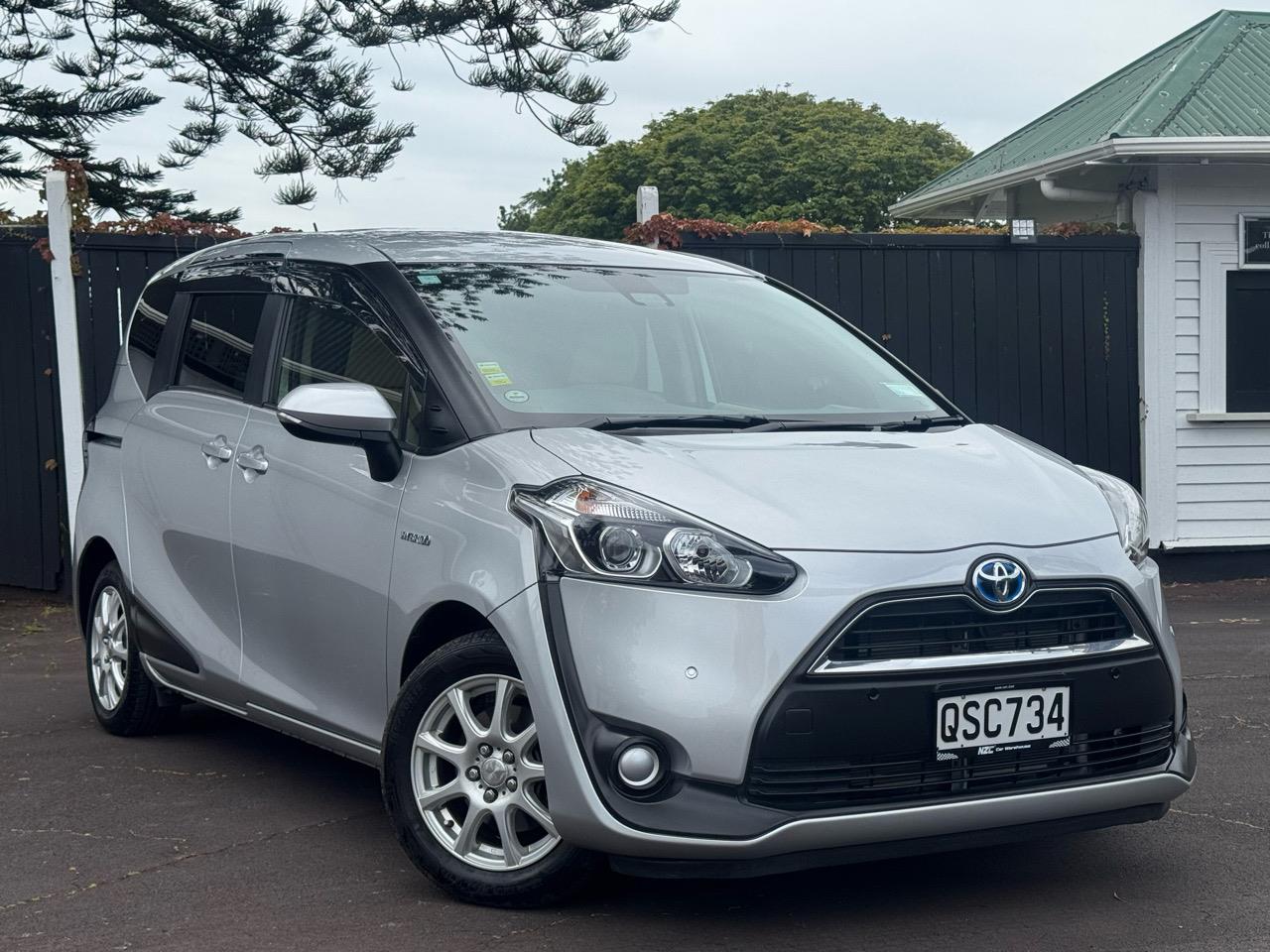 NZC 2015 Toyota Sienta just arrived to Auckland