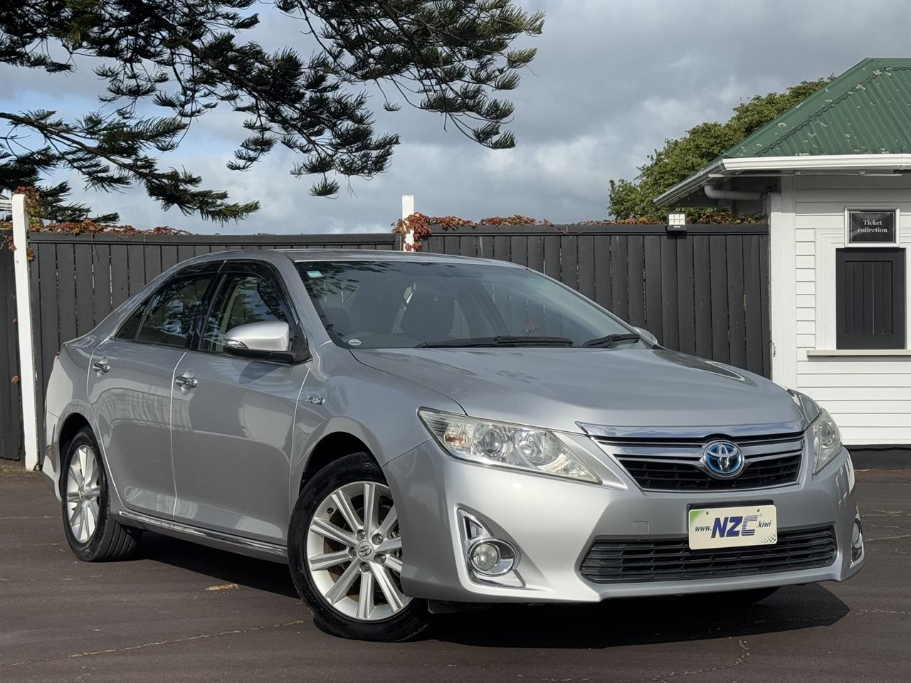 NZC 2012 Toyota Camry just arrived to Auckland